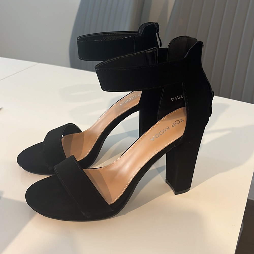 Top Moda Black Sandal Heels